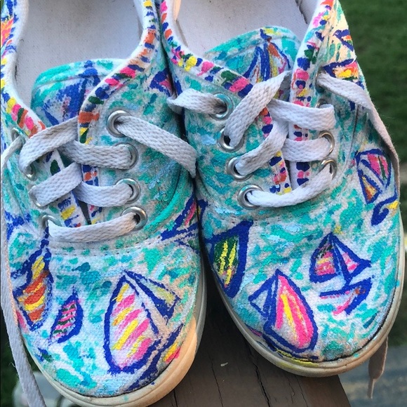 Lilly Pulitzer painted print sneakers - Picture 2 of 5